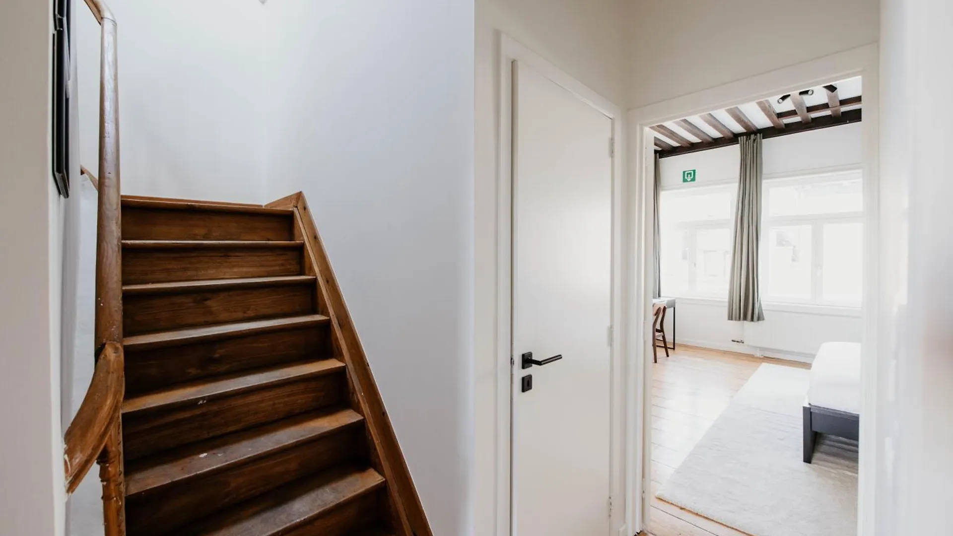 Gorgeous Duplex Apartment In Old City Centre Antverpy Belgie