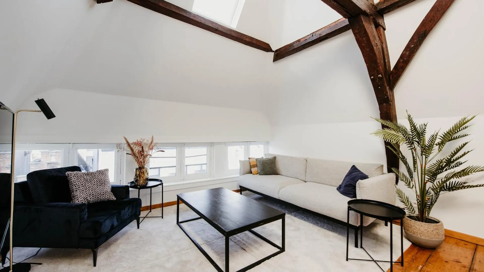 Gorgeous Duplex Apartment In Old City Centre Antwerpen